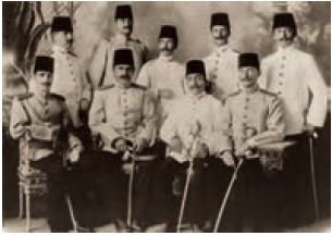 Kurmay Yüzbaşı Mustafa Kemal arkadaşları ile, Şam